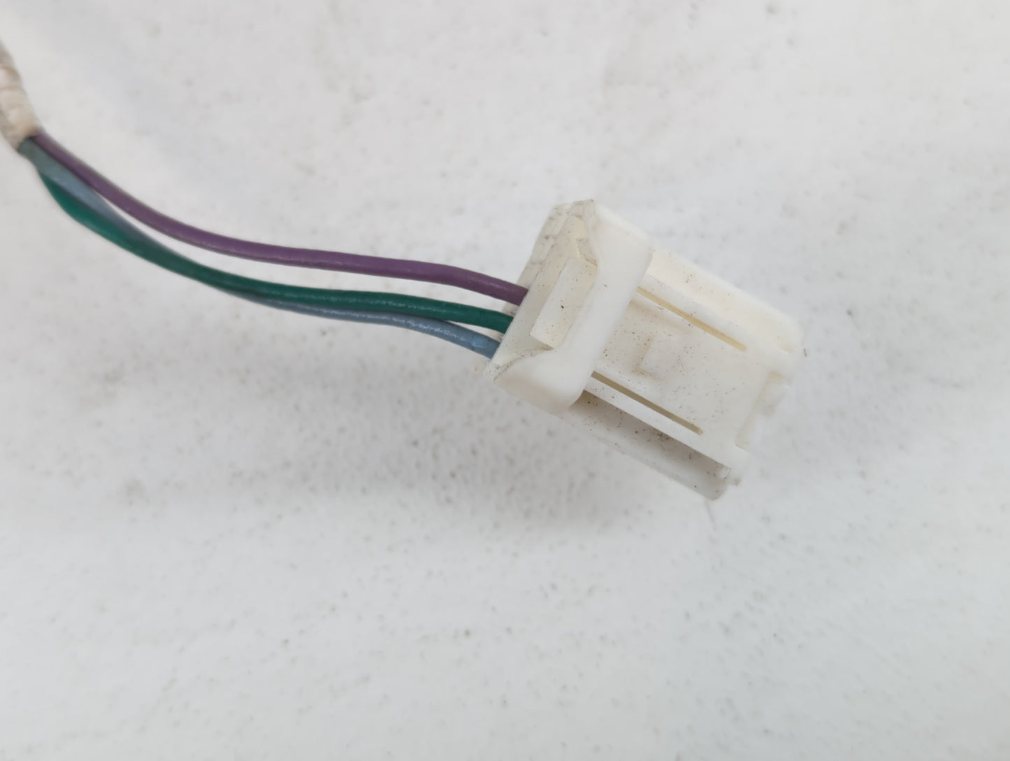 2016-2019 Nissan Sentra Driver Side View Mirror - Left Door Mirror OEM Used - Oemusedautoparts1.com