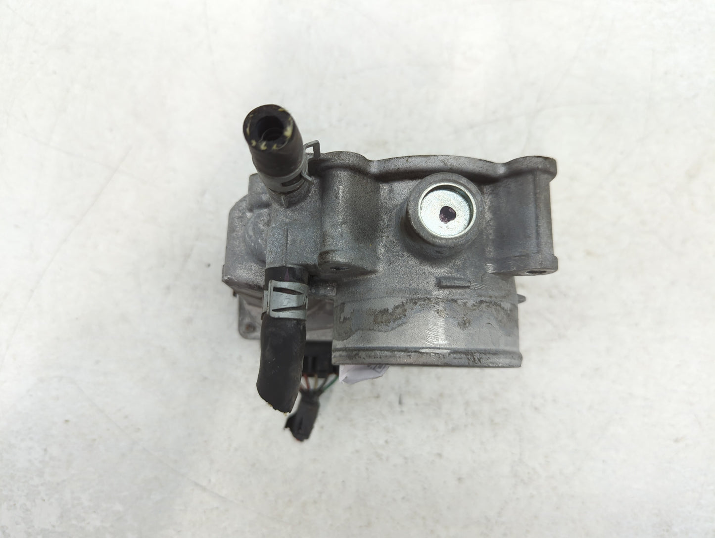 2013-2019 Nissan Sentra Throttle Body P/N:3RA60-01 C Fits Fits 2013 2014 2015 2016 2017 2018 2019 OEM Used Auto Parts - Oemu
