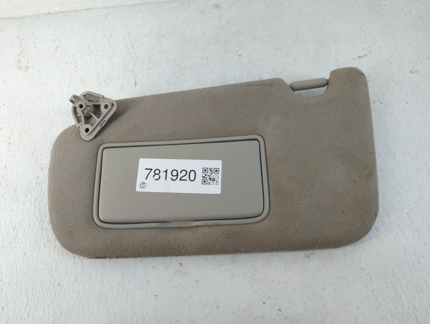 2013-2019 Nissan Sentra Sun Visor Shade Replacement Driver Left Mirror Fits Fits 2013 2014 2015 2016 2017 2018 2019 OEM Used