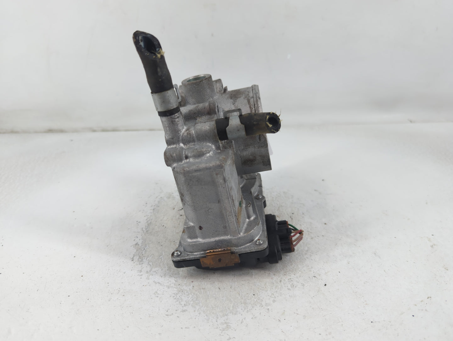 2013-2019 Nissan Sentra Throttle Body P/N:3RA60-01 C Fits Fits 2013 2014 2015 2016 2017 2018 2019 OEM Used Auto Parts - Oemu