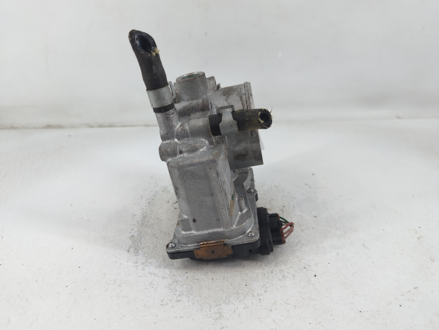 2013-2019 Nissan Sentra Throttle Body P/N:3RA60-01 C Fits Fits 2013 2014 2015 2016 2017 2018 2019 OEM Used Auto Parts - Oemu