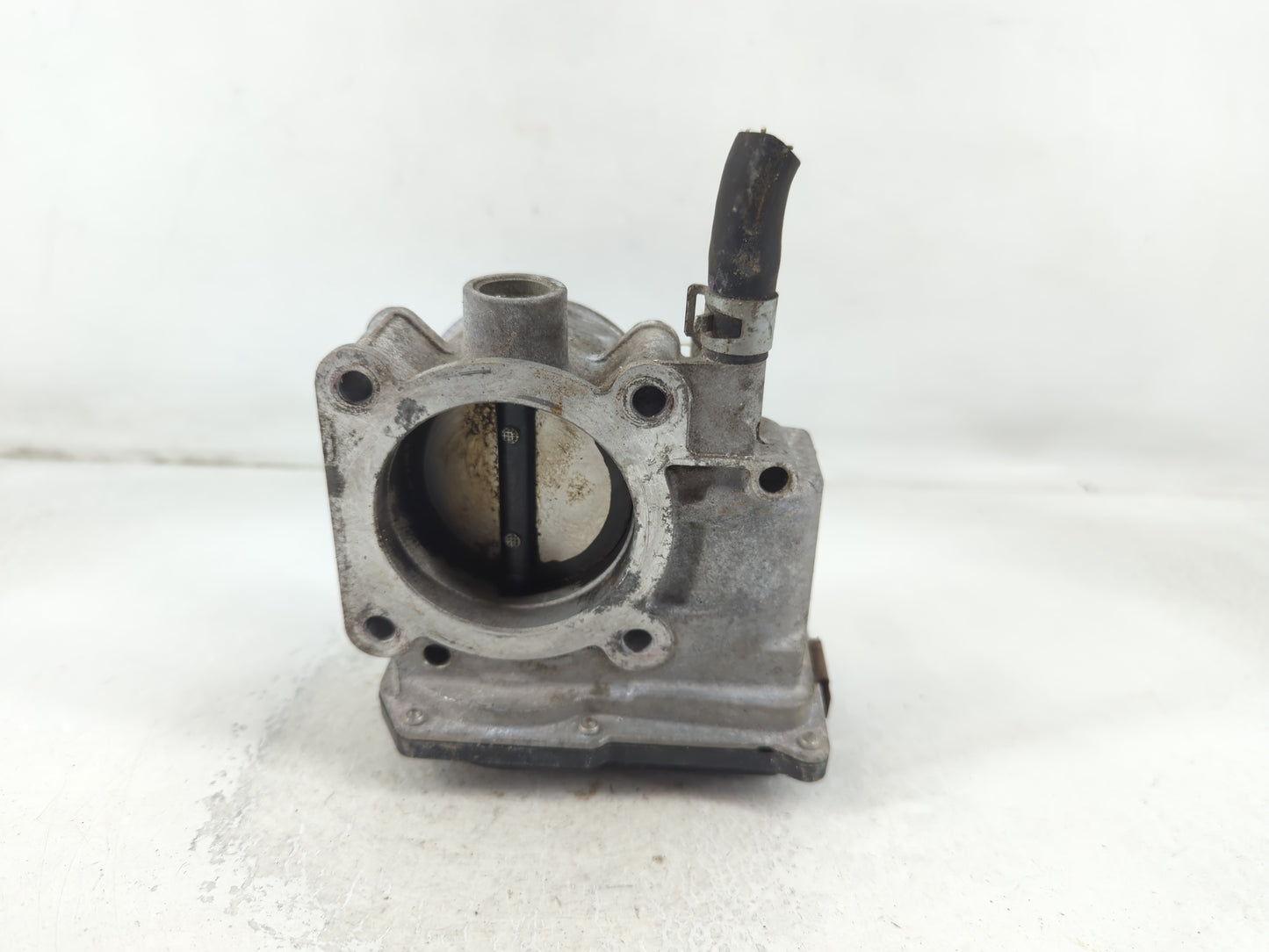 2013-2019 Nissan Sentra Throttle Body P/N:3RA60-01 C Fits Fits 2013 2014 2015 2016 2017 2018 2019 OEM Used Auto Parts - Oemu