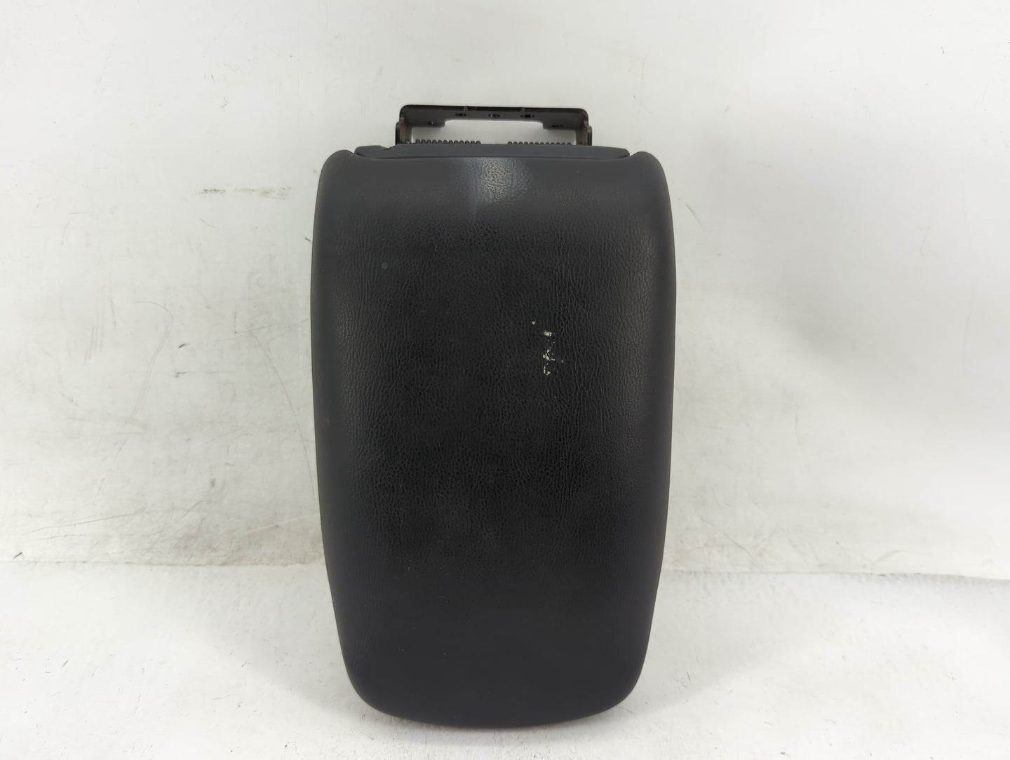 2018-2019 Nissan Sentra Center Console Armrest Cover Lid Fits Fits 2018 2019 OEM Used Auto Parts - Oemusedautoparts1.com