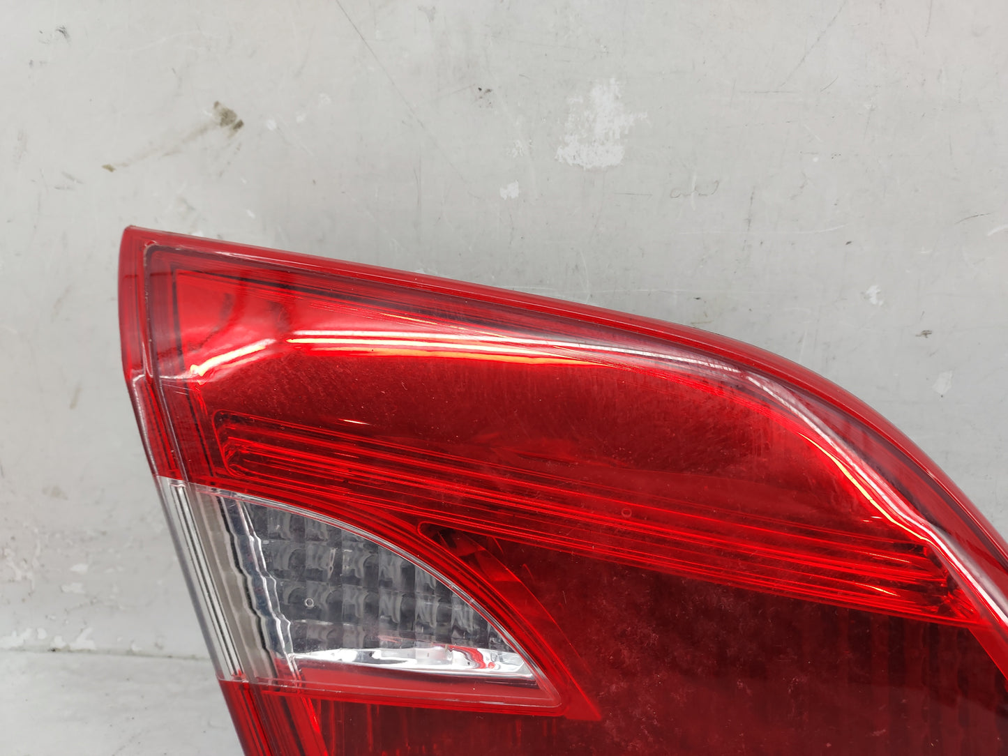 2016 Nissan Sentra Driver Left Side Tail Light Taillight Deck Lid Mounted - Oemusedautoparts1.com