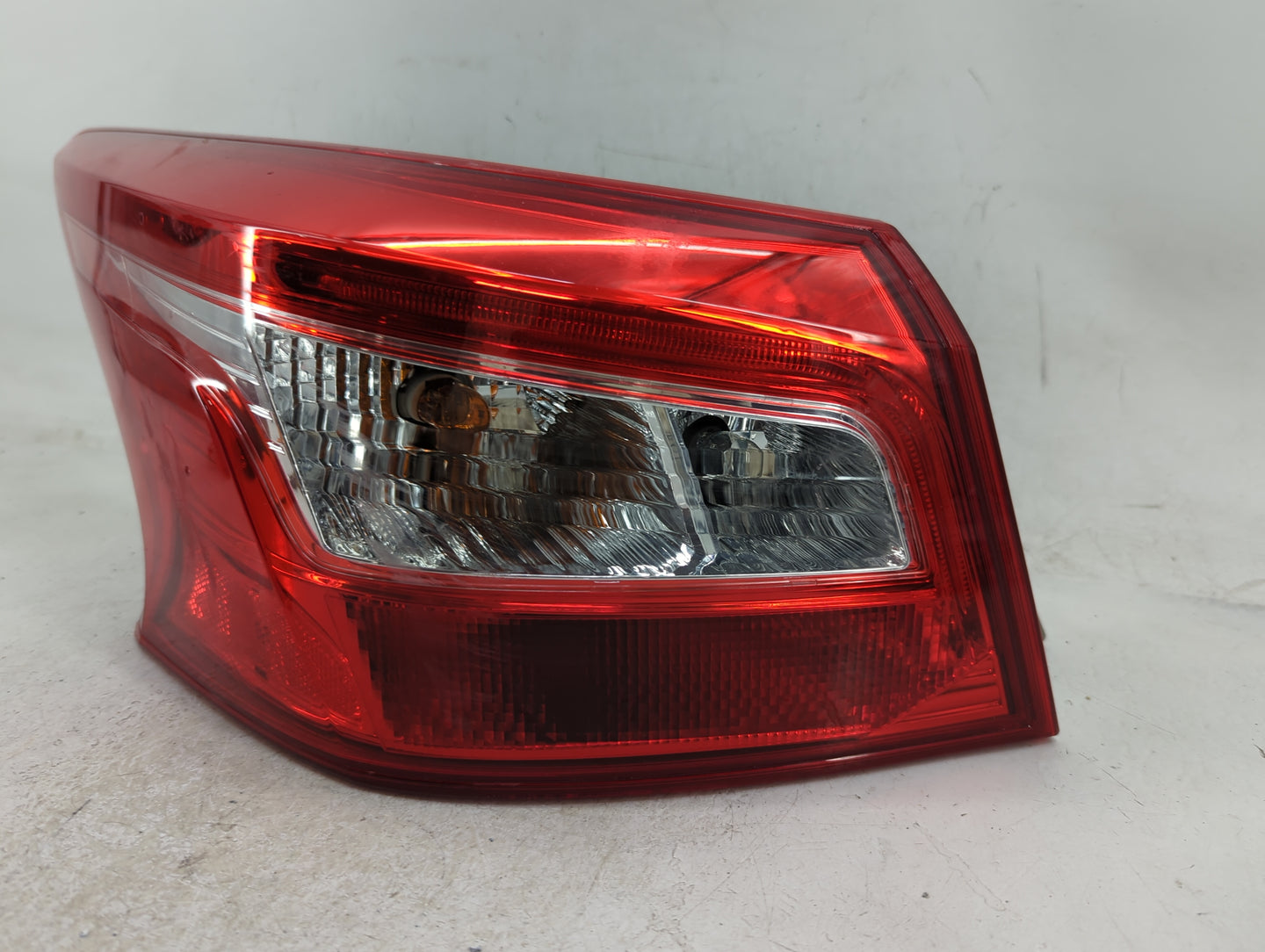 2016-2019 Nissan Sentra Tail Light Assembly Driver Left OEM Fits Fits 2016 2017 2018 2019 OEM Used Auto Parts - Oemusedautop