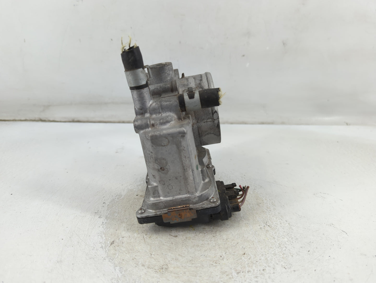 2013-2019 Nissan Sentra Throttle Body P/N:3RA60-01 D Fits Fits 2013 2014 2015 2016 2017 2018 2019 OEM Used Auto Parts - Oemu