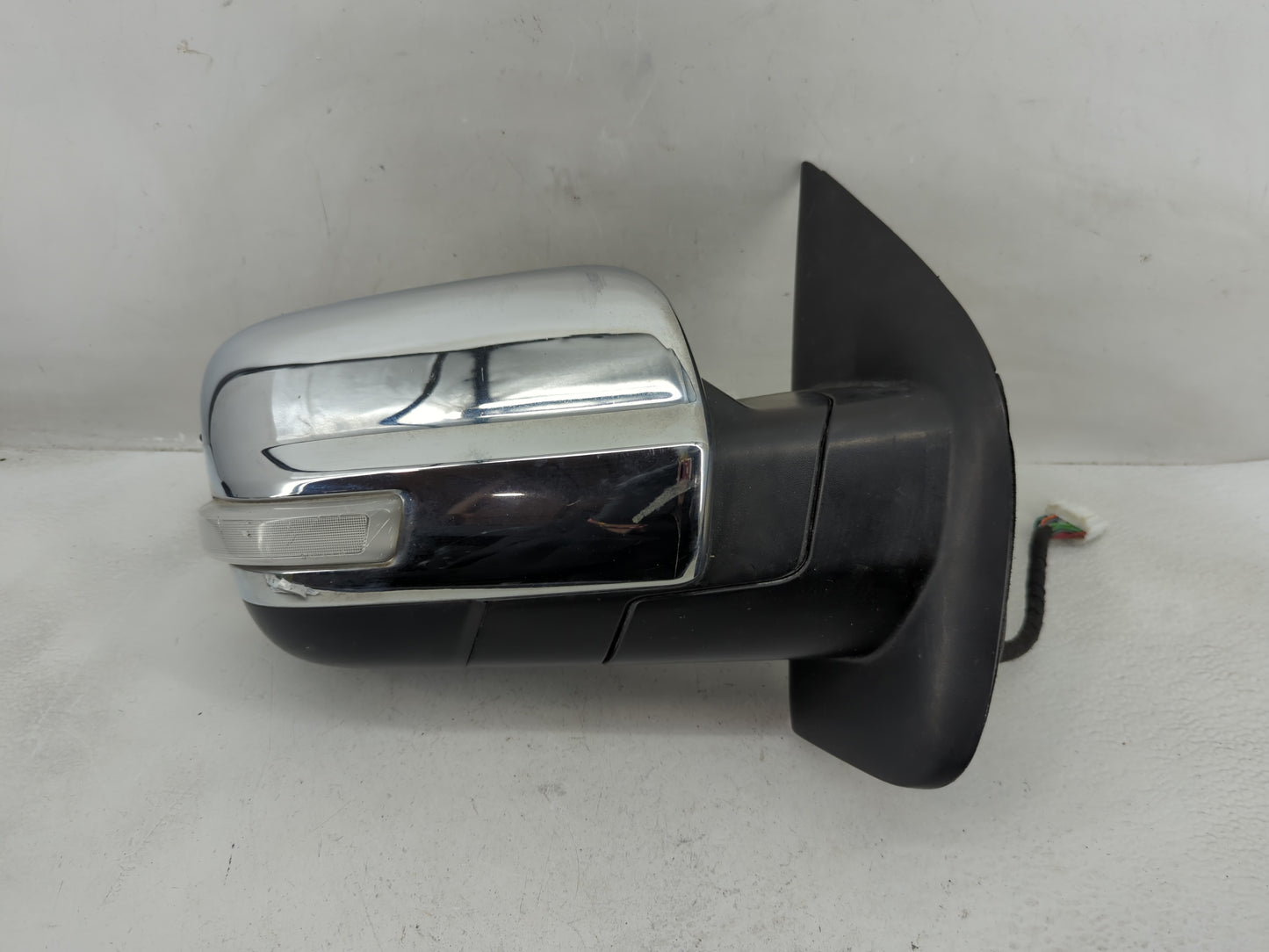 2017-2021 Nissan Titan Side Mirror Replacement Passenger Right View Door Mirror P/N:96301 9FS0B Fits Fits 2017 2018 2019 202