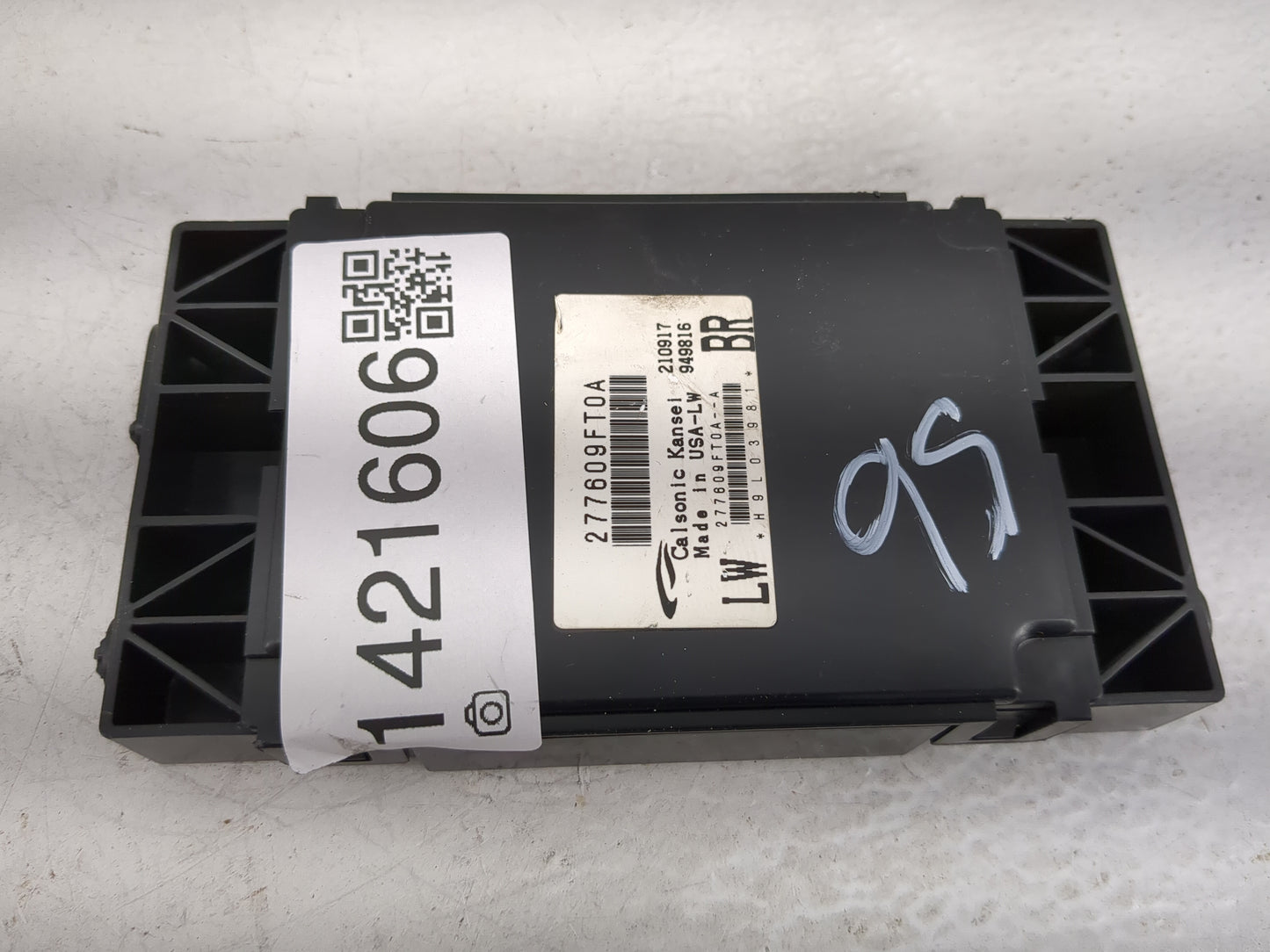2018-2021 Nissan Titan Temperature Control Module 277609ft0a - Oemusedautoparts1.com