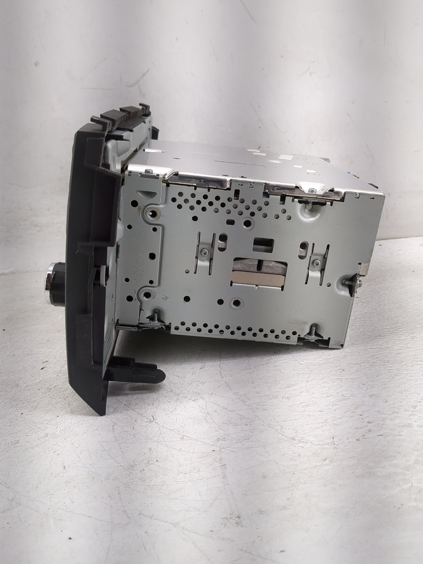 2018 Nissan Titan Radio AM FM Cd Player Receiver Replacement P/N:25915EZ22C 7 515 750 Fits OEM Used Auto Parts - Oemusedauto