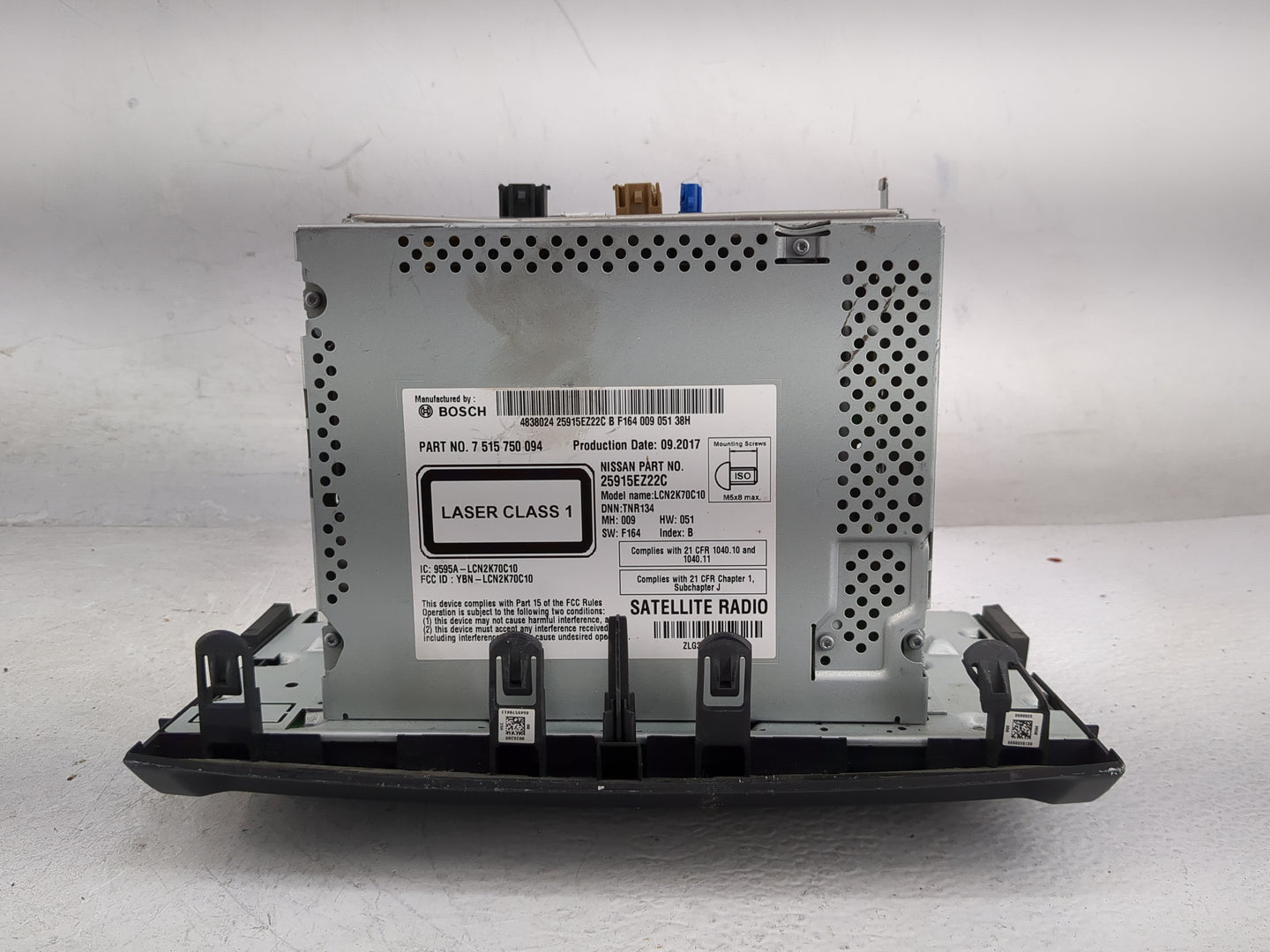 2018 Nissan Titan Radio AM FM Cd Player Receiver Replacement P/N:25915EZ22C 7 515 750 Fits OEM Used Auto Parts - Oemusedauto