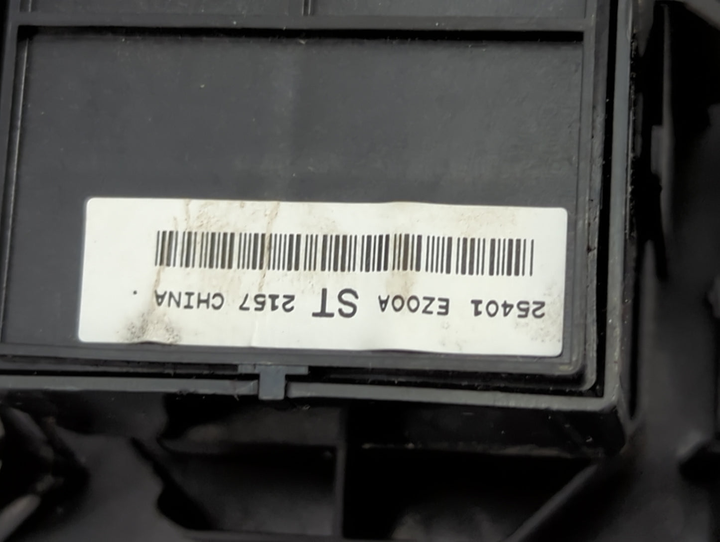 2016-2022 Nissan Titan Master Power Window Switch Replacement Driver Side Left P/N:25401 EZ00A Fits OEM Used Auto Parts - Oe
