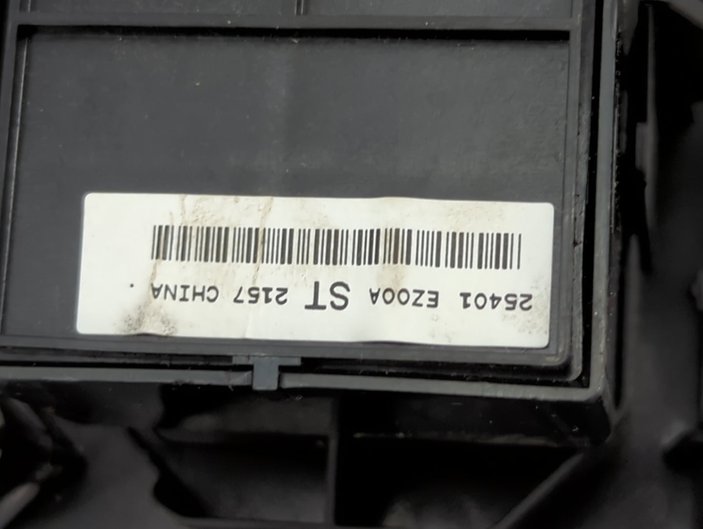 2016-2022 Nissan Titan Master Power Window Switch Replacement Driver Side Left P/N:25401 EZ00A Fits OEM Used Auto Parts - Oe