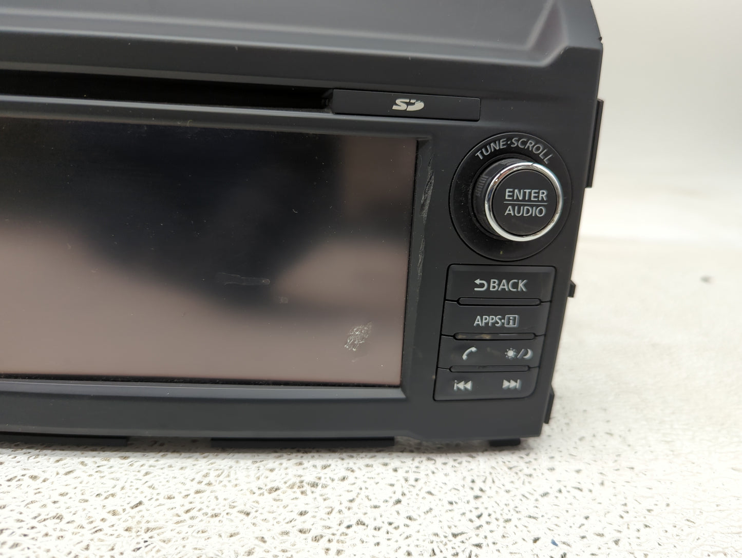 2018 Nissan Titan Xd Radio AM FM Cd Player Receiver Replacement P/N:25915EZ22C Fits OEM Used Auto Parts - Oemusedautoparts1.