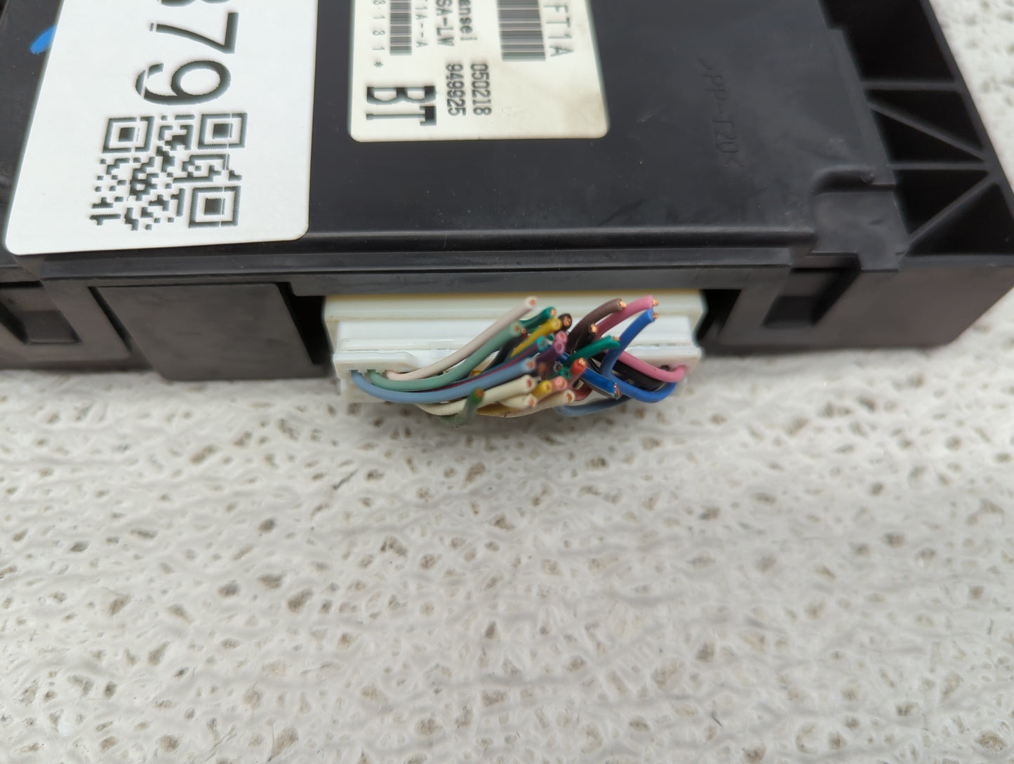 2018-2018 Nissan Titan Xd Temperature Control Module 277609ft1a - Oemusedautoparts1.com