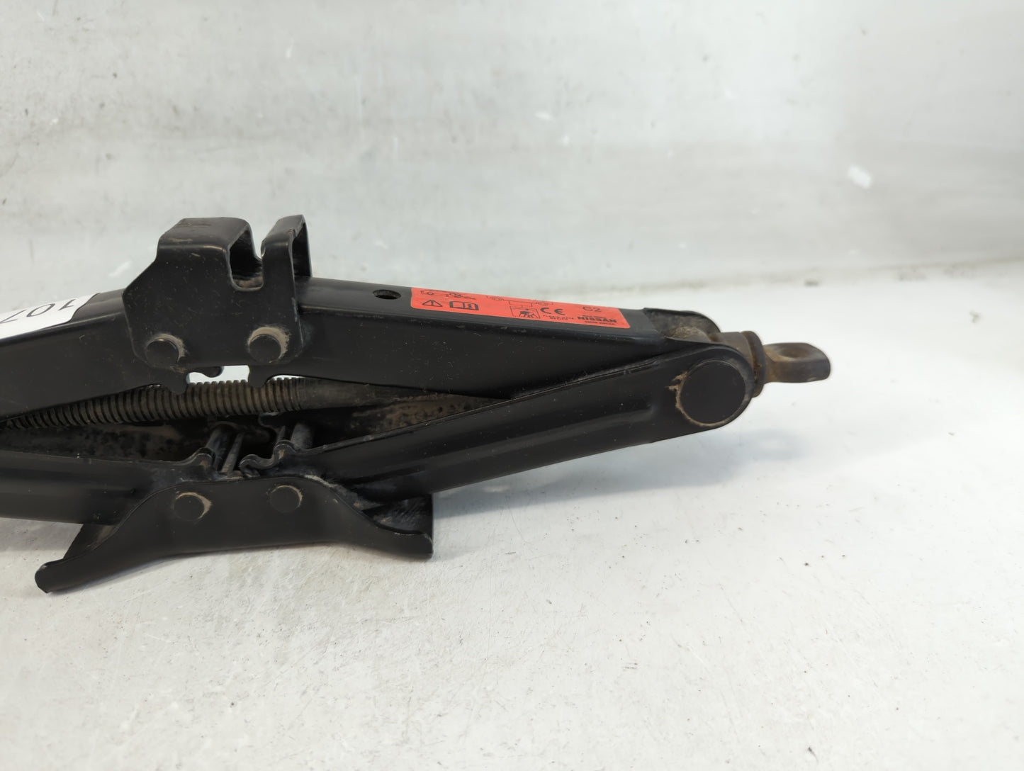 2018 Nissan Versa Spare Scissor Car Jack 1071553 - Oemusedautoparts1.com