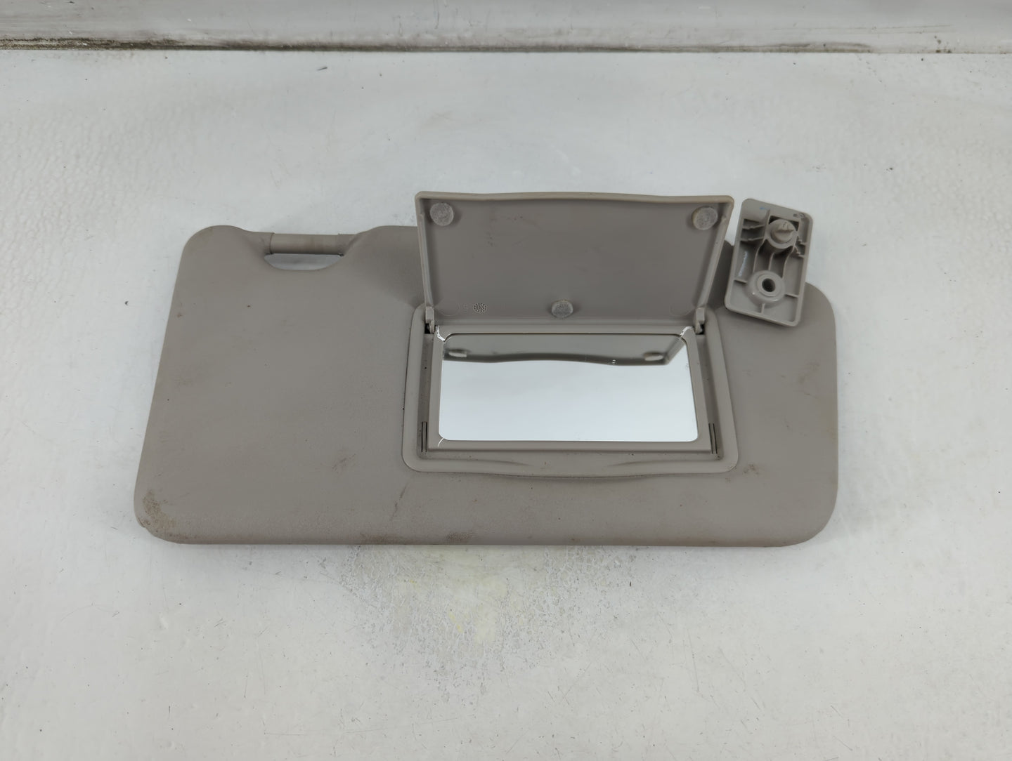 2016-2019 Nissan Versa Sun Visor Shade Replacement Passenger Right Mirror Fits Fits 2015 2016 2017 2018 2019 OEM Used Auto P