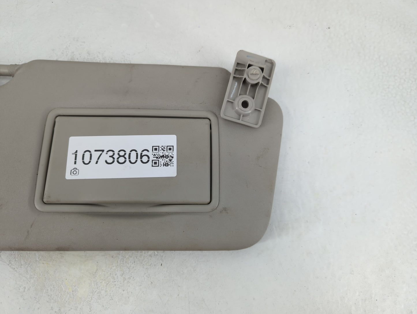 2016-2019 Nissan Versa Sun Visor Shade Replacement Passenger Right Mirror Fits Fits 2015 2016 2017 2018 2019 OEM Used Auto P