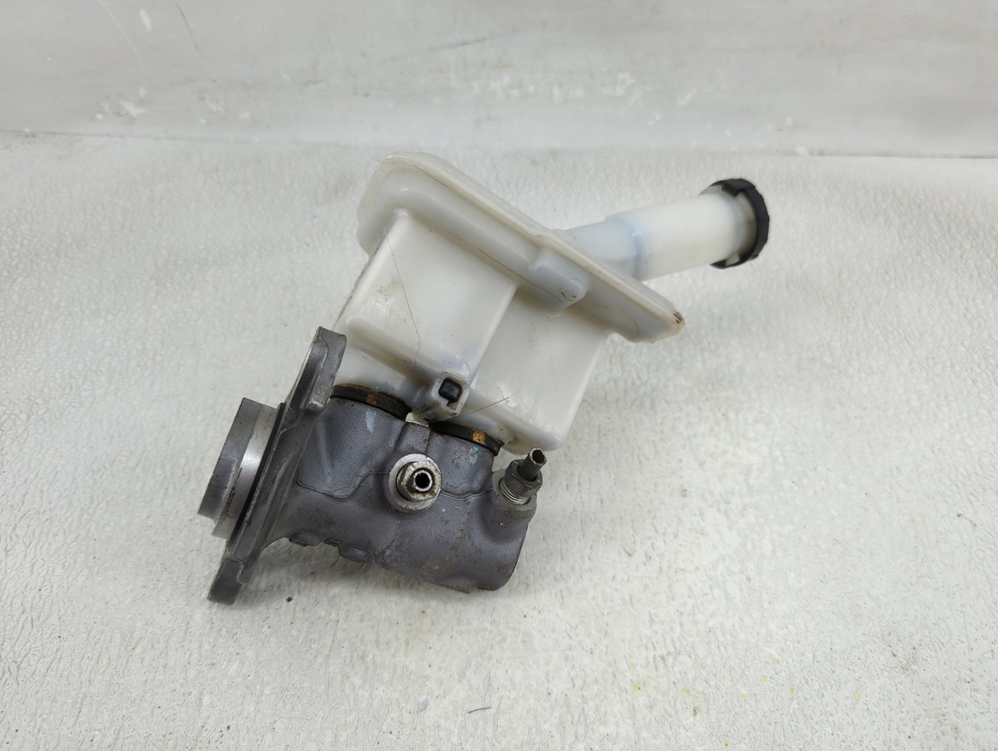 2012-2019 Nissan Versa Brake Master Cylinder - Oemusedautoparts1.com