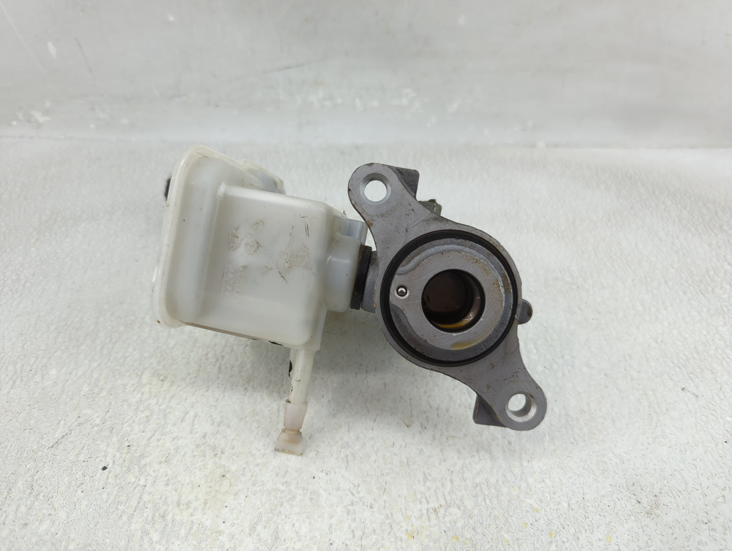 2012-2019 Nissan Versa Brake Master Cylinder - Oemusedautoparts1.com