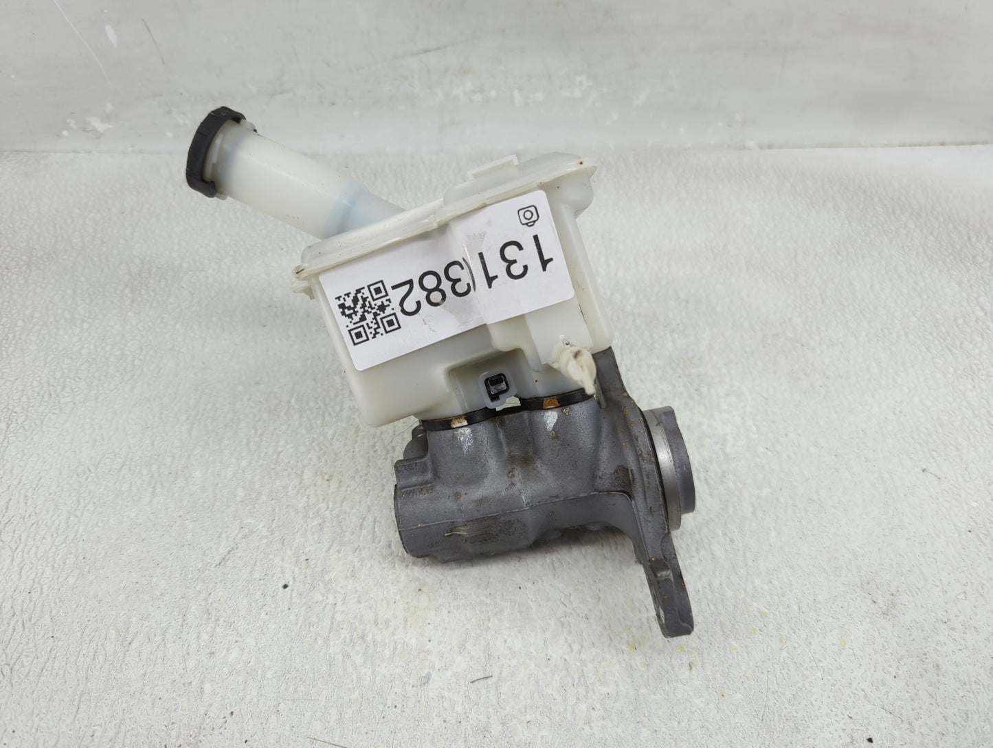 2012-2019 Nissan Versa Brake Master Cylinder - Oemusedautoparts1.com