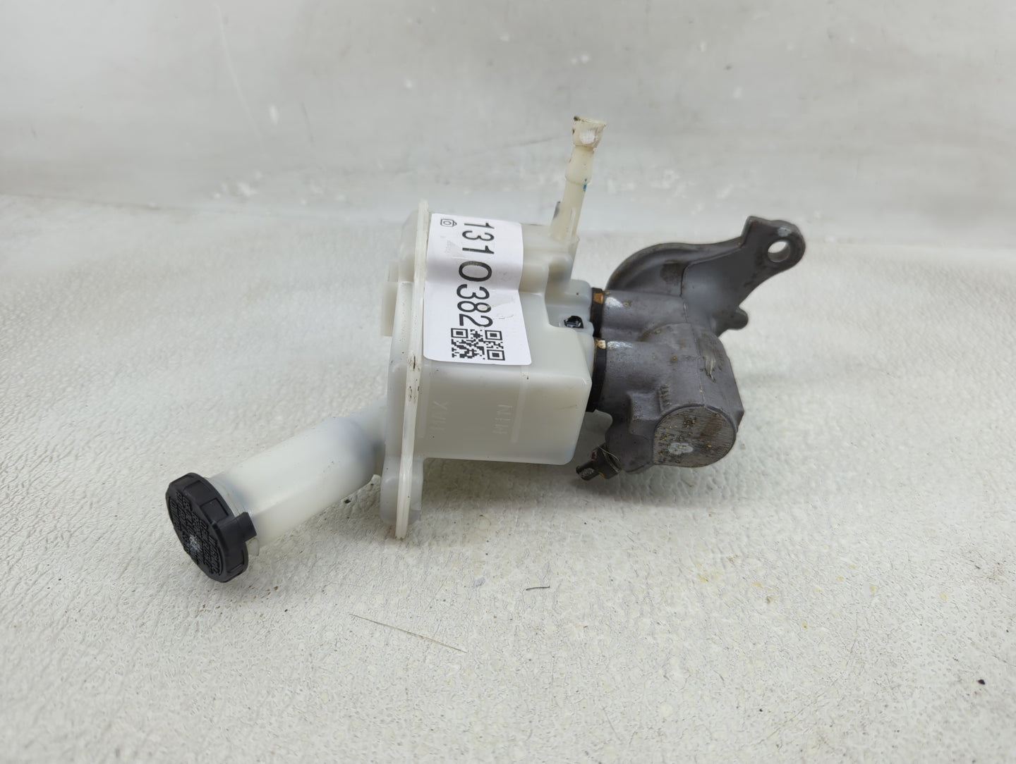 2012-2019 Nissan Versa Brake Master Cylinder - Oemusedautoparts1.com