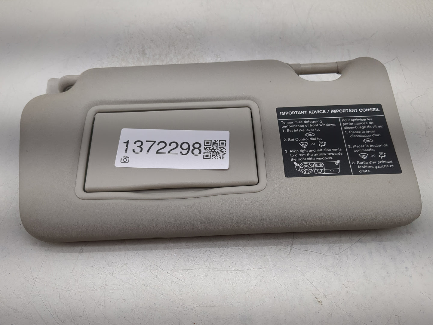 2016-2019 Nissan Versa Sun Visor Shade Replacement Driver Left Mirror Fits Fits 2015 2016 2017 2018 2019 OEM Used Auto Parts