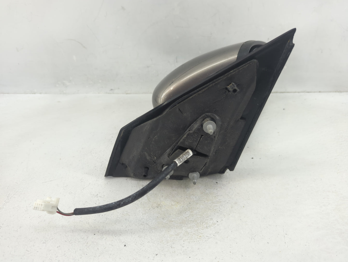 2015-2019 Nissan Versa Passenger Side View Mirror - Right Door Mirror OEM Used - Oemusedautoparts1.com