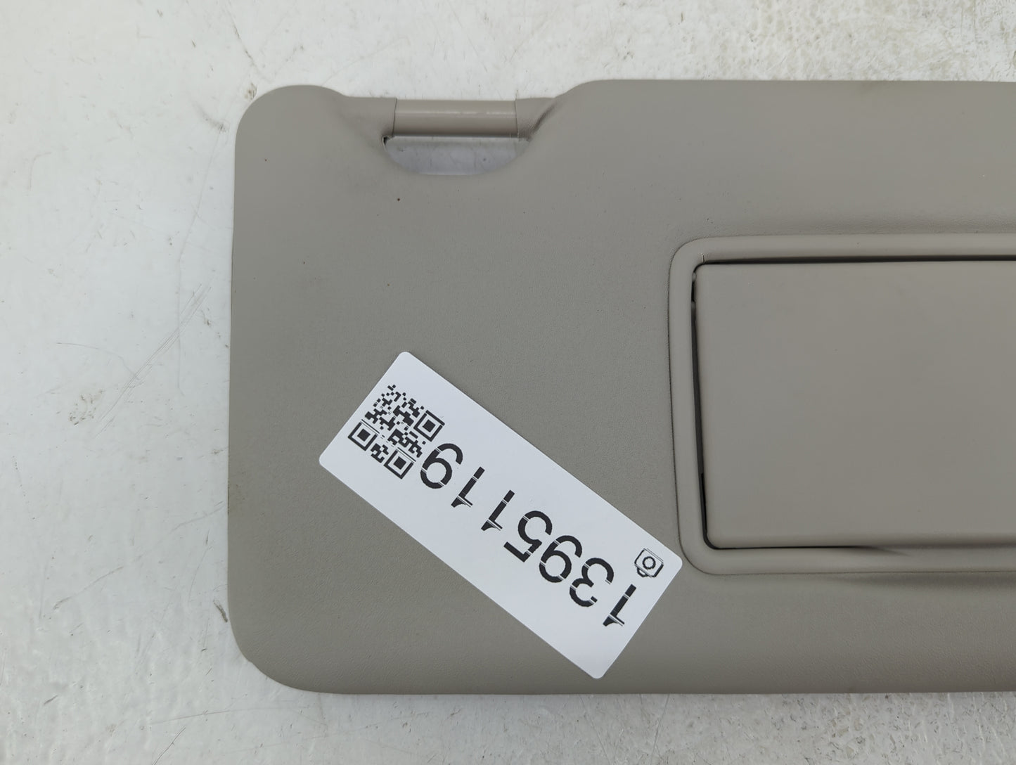 2016-2019 Nissan Versa Sun Visor Shade Replacement Passenger Right Mirror Fits Fits 2015 2016 2017 2018 2019 OEM Used Auto P