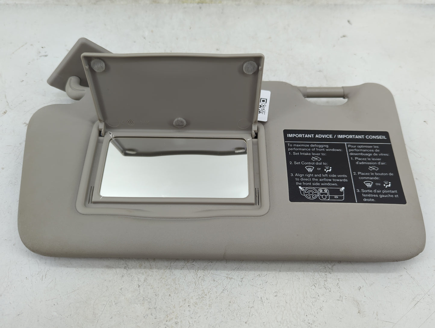 2016-2019 Nissan Versa Sun Visor Shade Replacement Driver Left Mirror Fits Fits 2015 2016 2017 2018 2019 OEM Used Auto Parts