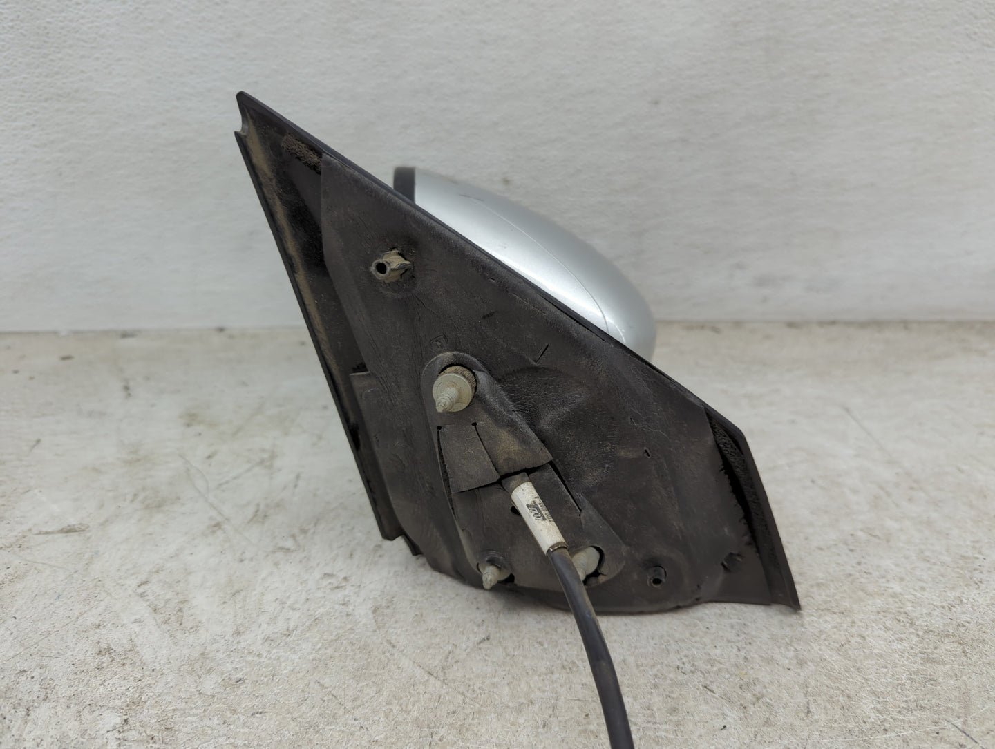 2015-2019 Nissan Versa Driver Side View Mirror - Left Door Mirror OEM Used - Oemusedautoparts1.com