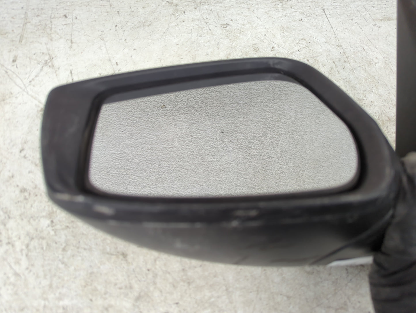 2015-2019 Nissan Versa Driver Side View Mirror - Left Door Mirror OEM Used - Oemusedautoparts1.com