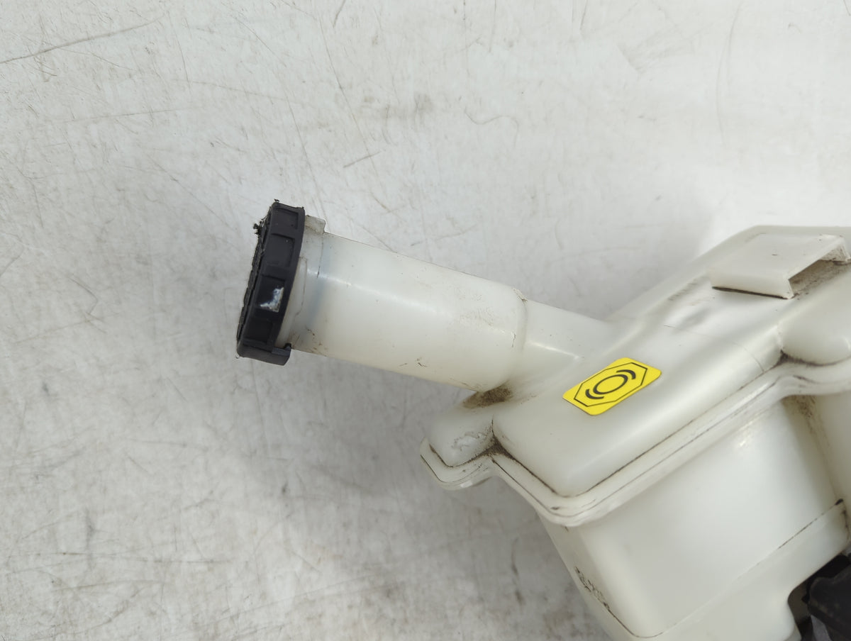 2012-2019 Nissan Versa Brake Master Cylinder 1451099 - Oemusedautoparts1.com