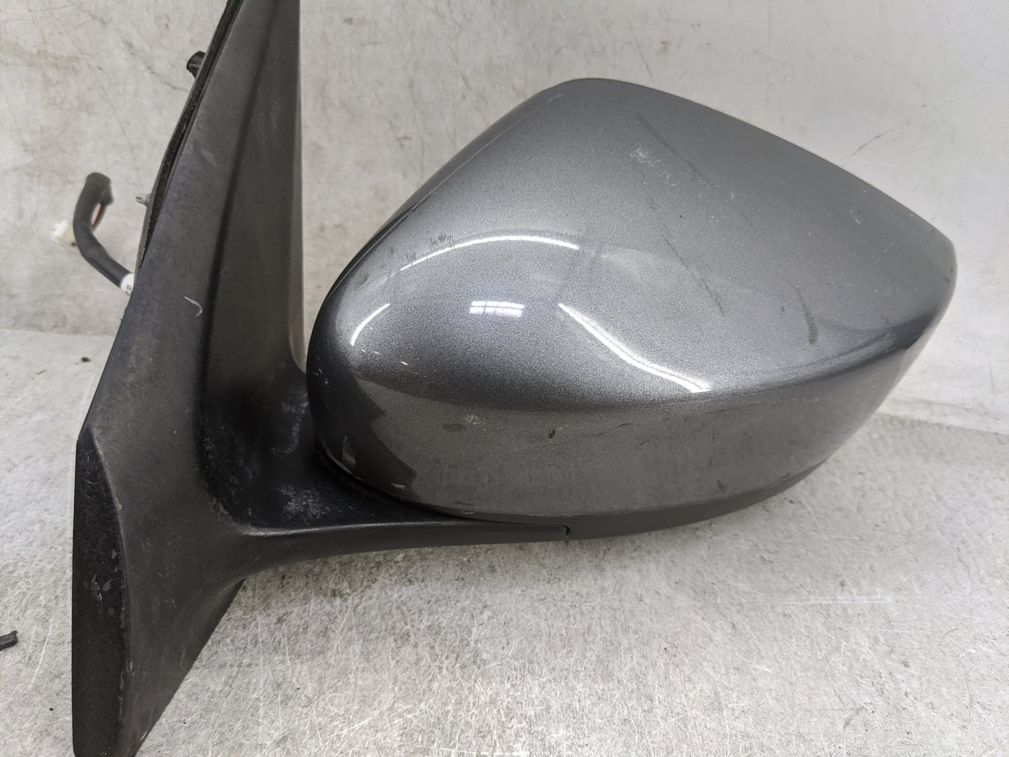 2015-2019 Nissan Versa Driver Side View Mirror - Left Door Mirror OEM Used - Oemusedautoparts1.com