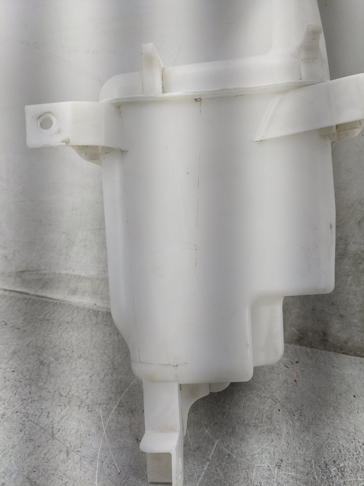2012-2019 Nissan Versa Windshield Washer Fluid Reservoir Bottle Oem 1476978 - Oemusedautoparts1.com