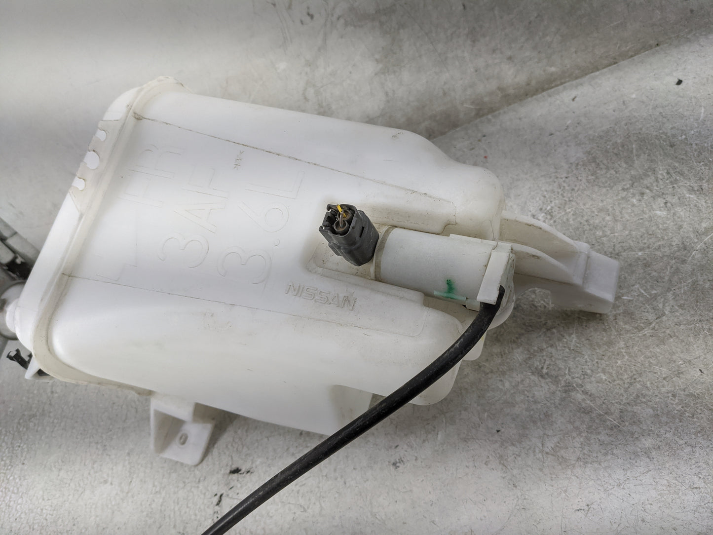 2012-2019 Nissan Versa Windshield Washer Fluid Reservoir Bottle Oem 1476978 - Oemusedautoparts1.com
