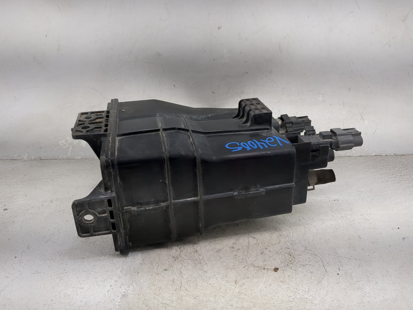 2018 Nissan Versa Fuel Vapor Charcoal Canister - Oemusedautoparts1.com
