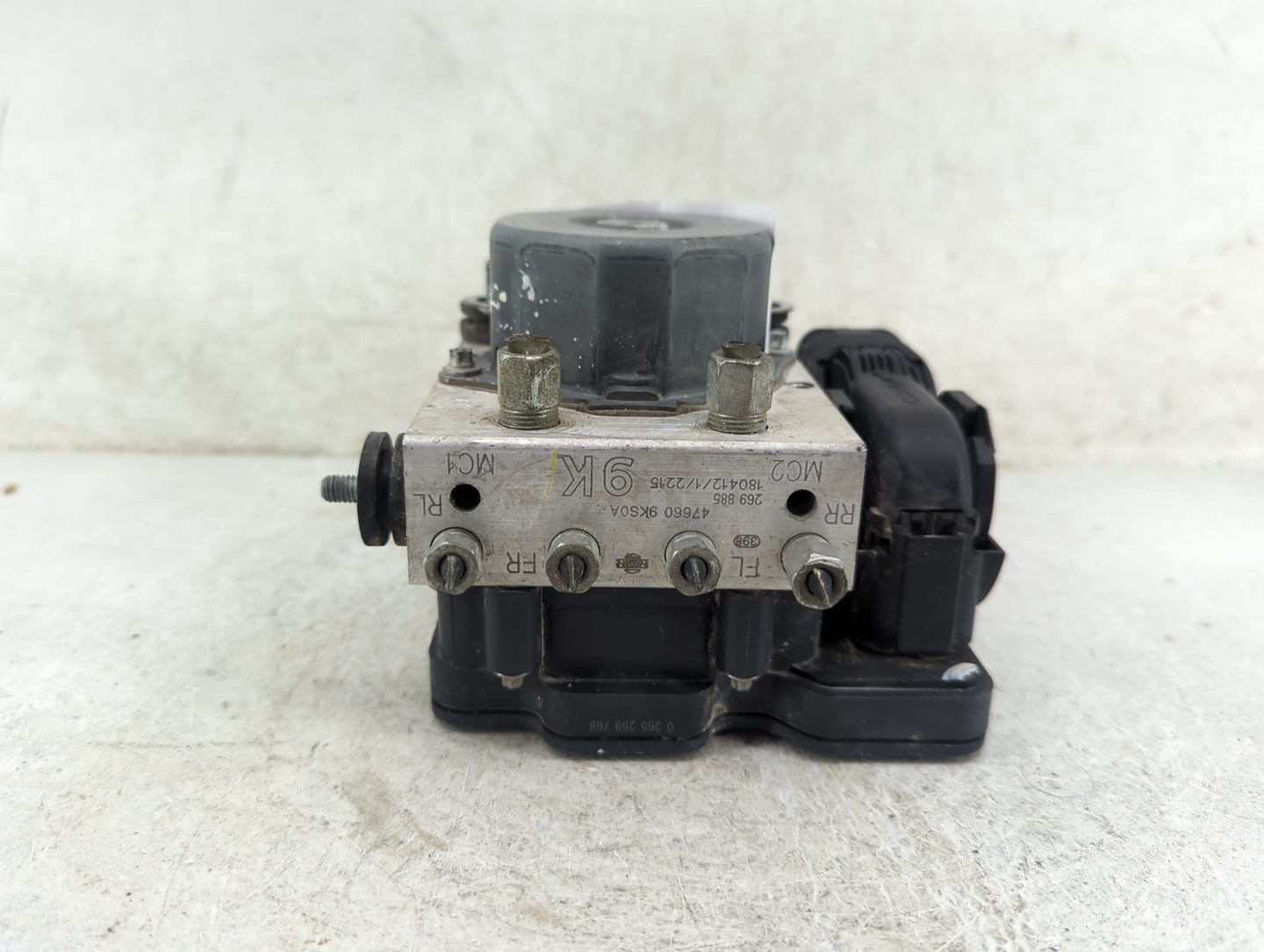 2015-2019 Nissan Versa ABS Pump Control Module Replacement P/N:47660 9KS0A 0 265 259 768 Fits Fits 2015 2016 2017 2018 2019 