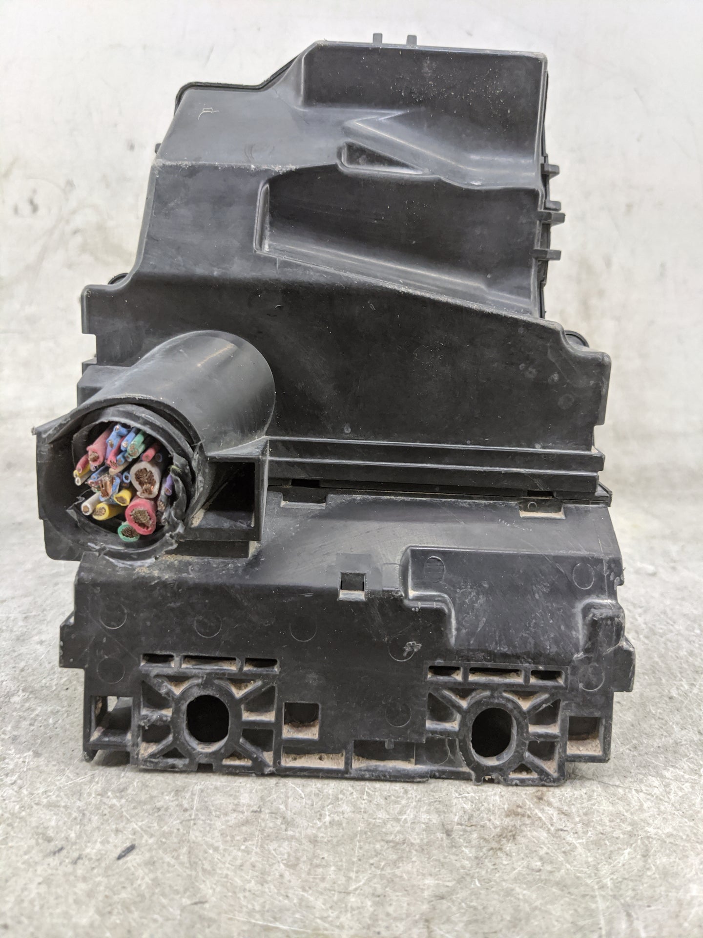 2013-2019 Nissan Versa Fusebox Fuse Box Panel Relay Module Fits Fits 2013 2014 2015 2016 2017 2018 2019 OEM Used Auto Parts 