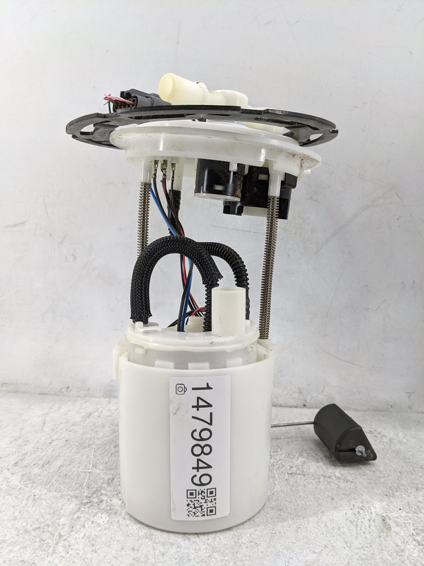 2012-2018 Nissan Versa Electrical Gas Fuel Pump Assembly 1479849 - Oemusedautoparts1.com