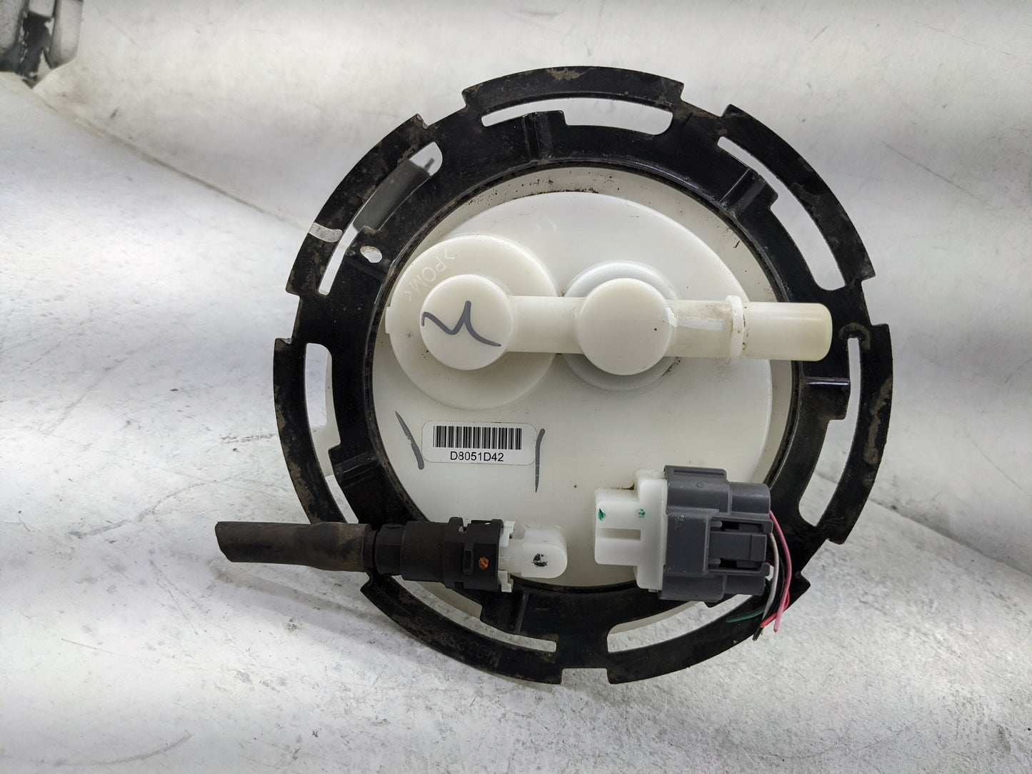 2012-2018 Nissan Versa Electrical Gas Fuel Pump Assembly 1479849 - Oemusedautoparts1.com