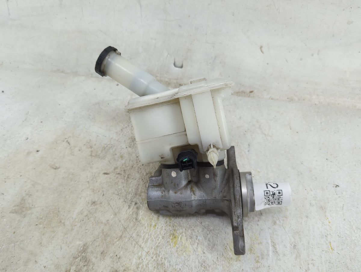 2012-2019 Nissan Versa Brake Master Cylinder 1496642 - Oemusedautoparts1.com