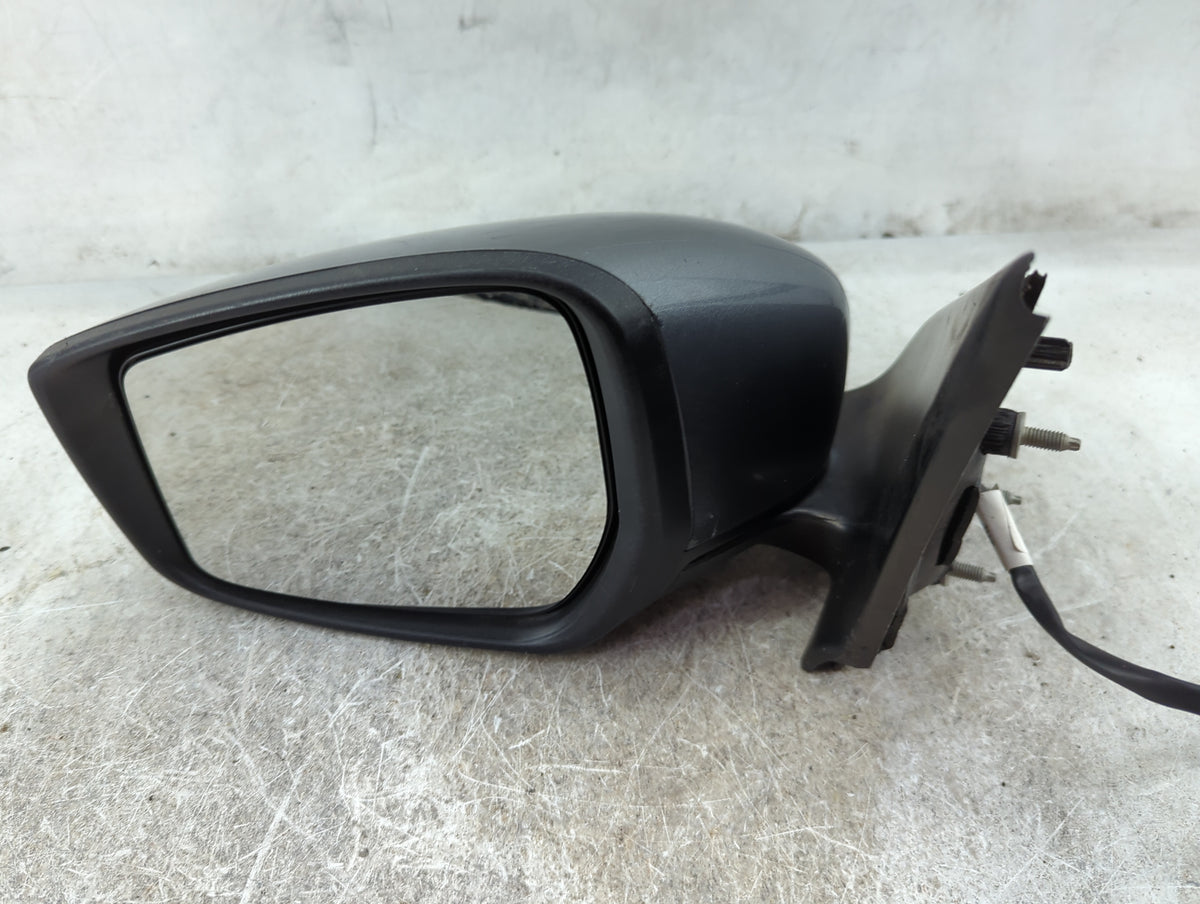 2015-2019 Nissan Versa Driver Side View Mirror - Left Door Mirror OEM Used - Oemusedautoparts1.com