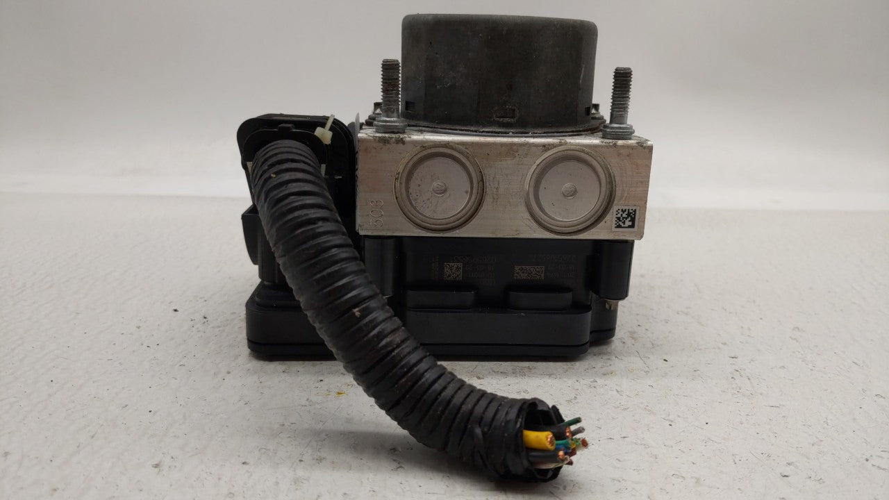 2015-2019 Nissan Versa ABS Pump Control Module Replacement P/N:47660 9KS0A 47660 9KL0A Fits Fits 2015 2016 2017 2018 2019 OE