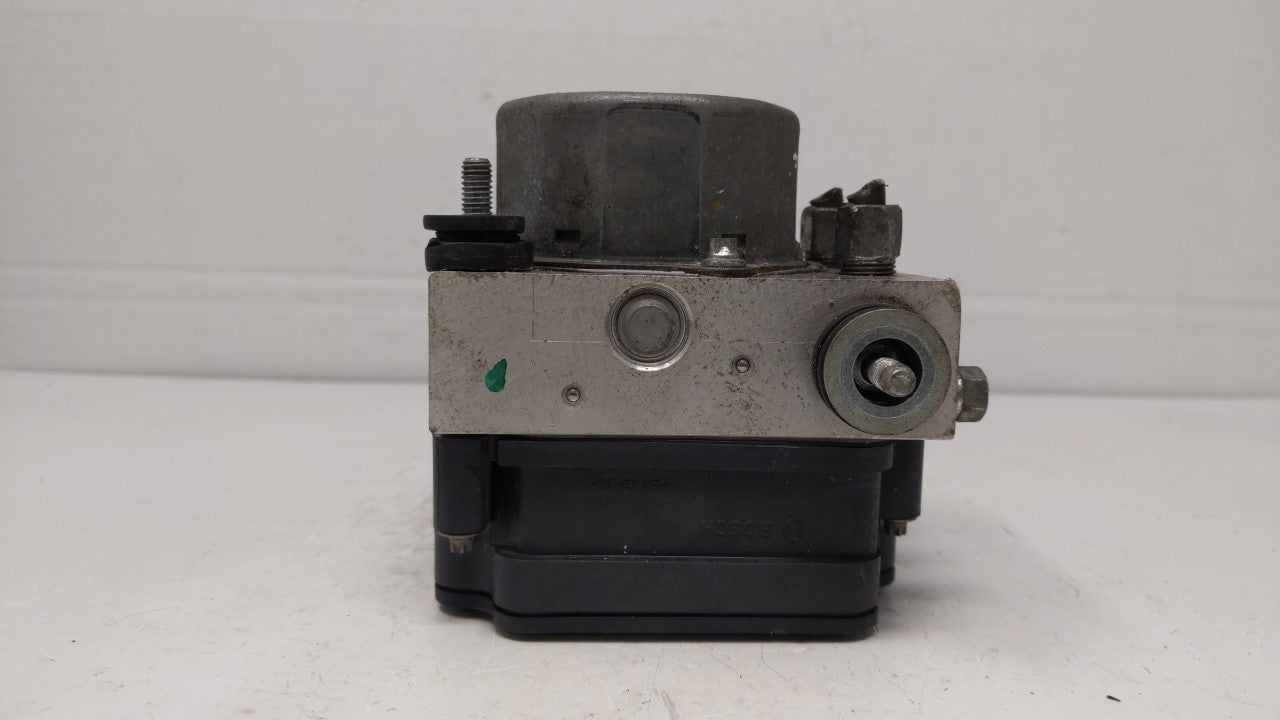 2015-2019 Nissan Versa ABS Pump Control Module Replacement P/N:47660 9KS0A 47660 9KL0A Fits Fits 2015 2016 2017 2018 2019 OE