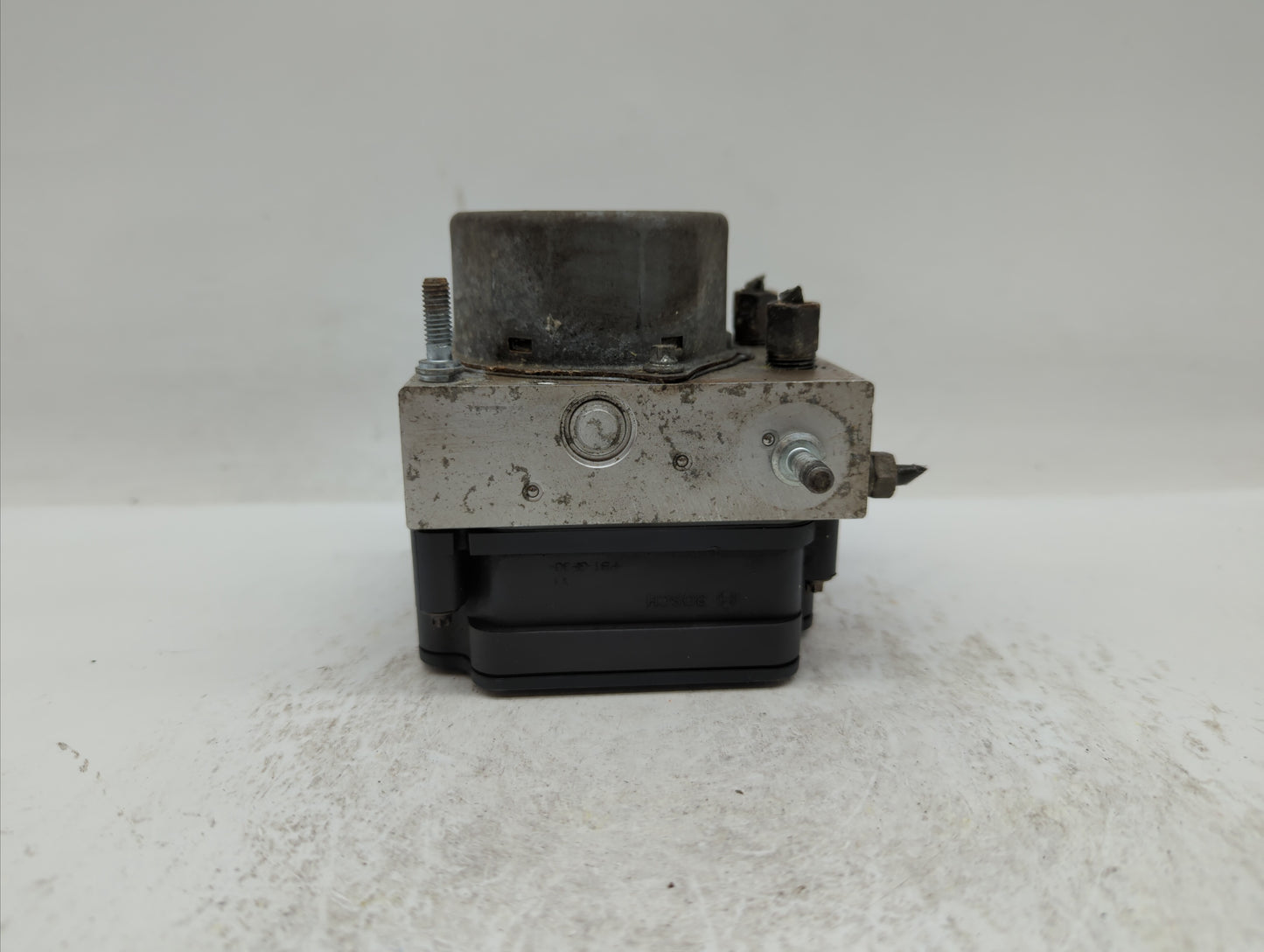 2015-2019 Nissan Versa ABS Pump Control Module Replacement P/N:47660 9KS0A 47660 9KL0A Fits Fits 2015 2016 2017 2018 2019 OE