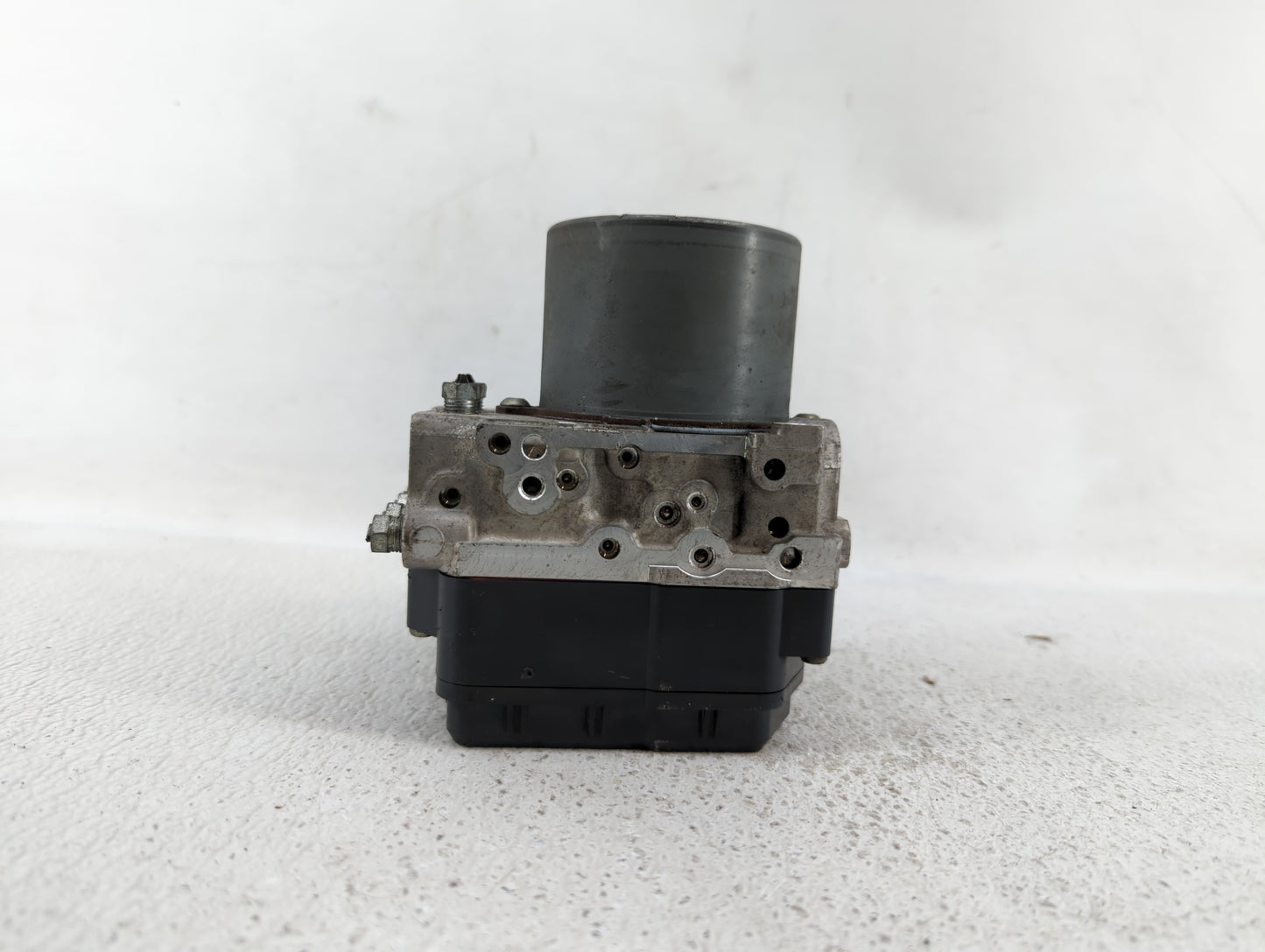 2015-2019 Nissan Versa ABS Pump Control Module Replacement P/N:133800-4540 89541-42320 Fits Fits 2015 2016 2017 2018 2019 OE