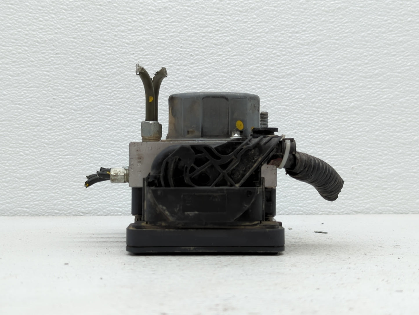 2015-2019 Nissan Versa ABS Pump Control Module Replacement P/N:47660 9KL0A 133800-4540 Fits Fits 2015 2016 2017 2018 2019 OE