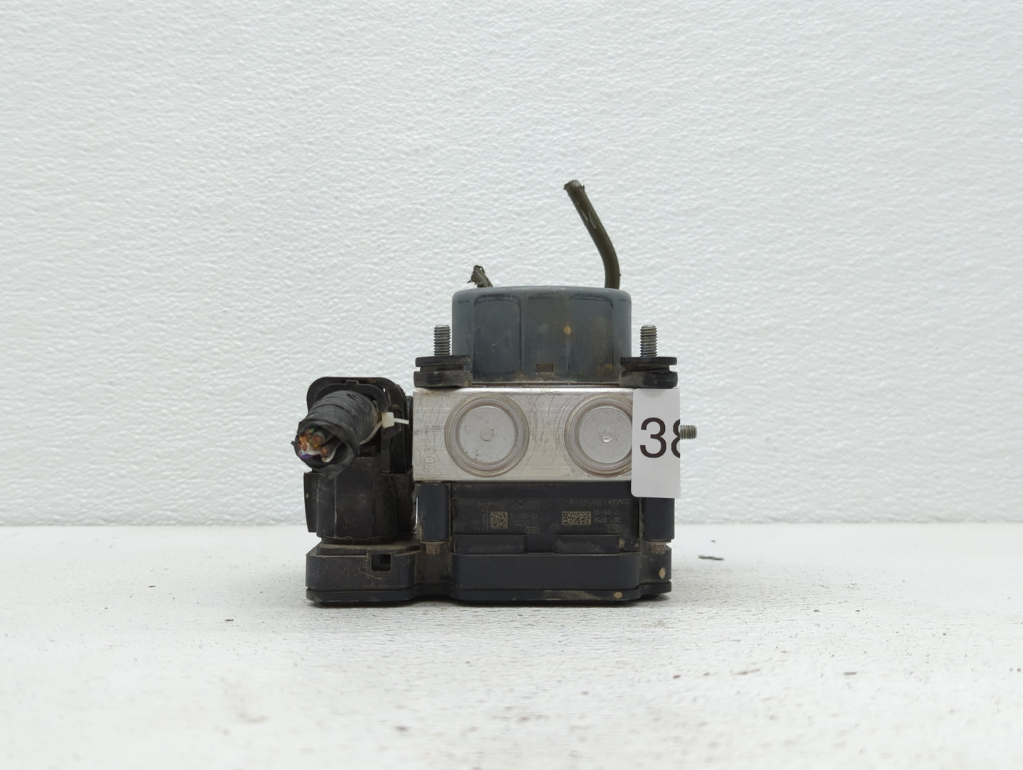 2015-2019 Nissan Versa ABS Pump Control Module Replacement P/N:47660 9KL0A 133800-4540 Fits Fits 2015 2016 2017 2018 2019 OE