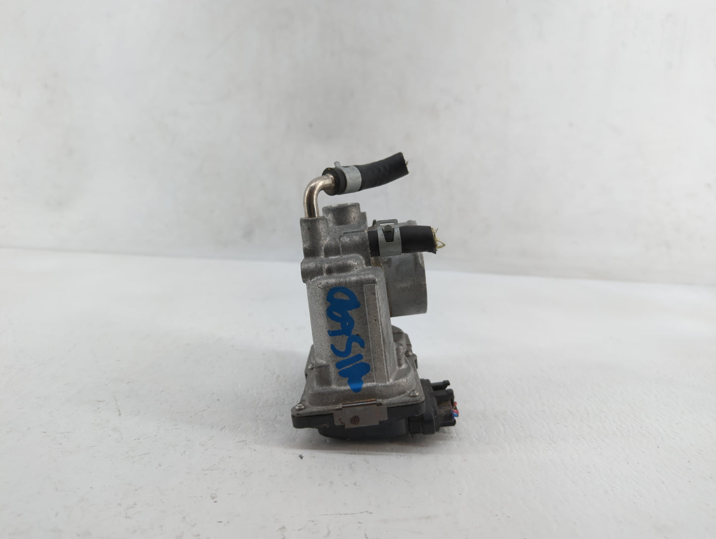 2012-2019 Nissan Versa Throttle Body P/N:3AA50-02 G 3AA50-02 B, 3AA50-02 C Fits Fits 2012 2013 2014 2015 2016 2017 2018 2019