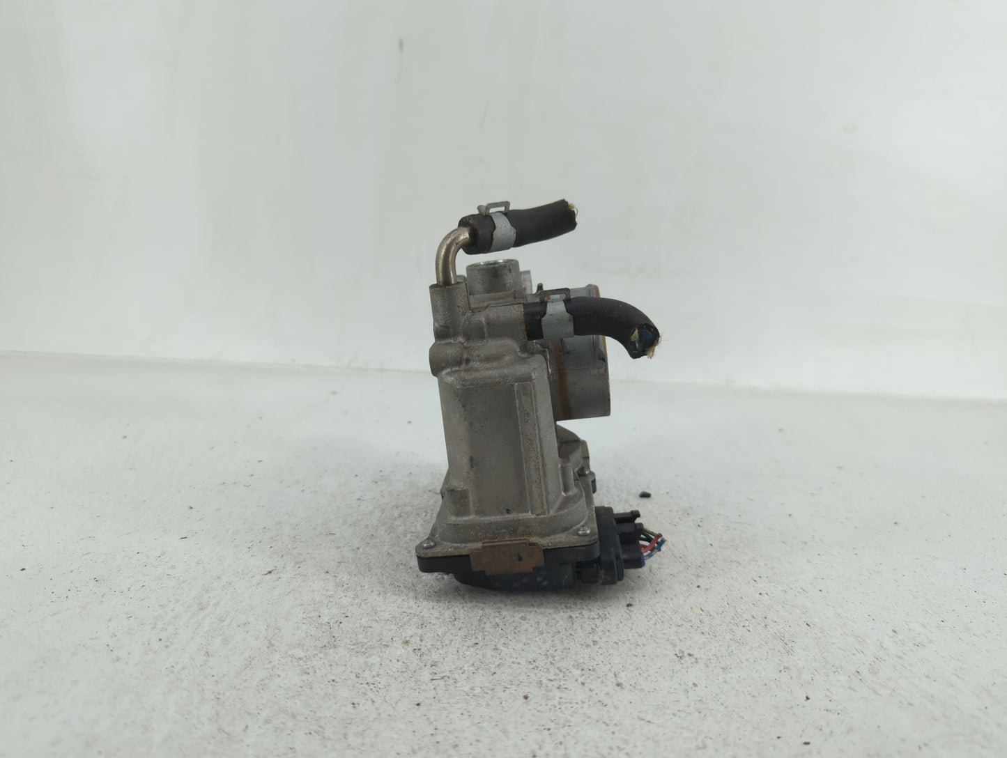 2012-2019 Nissan Versa Throttle Body P/N:3AA50-02 G 3AA50-02 B, 3AA50-02 C Fits Fits 2012 2013 2014 2015 2016 2017 2018 2019